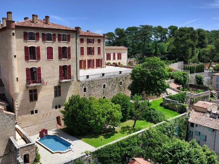 Château La Verdière - 25 chambres - 5000m²