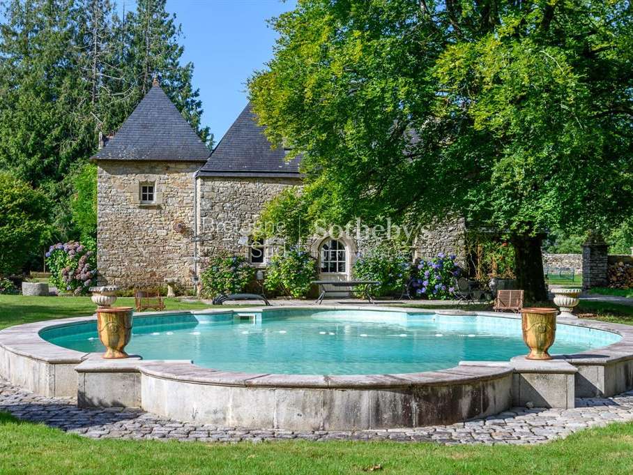 Manor La Vraie-Croix