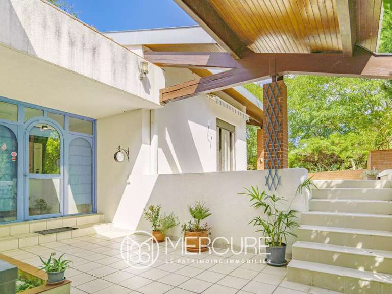 House Labarthe-sur-Lèze - 4 bedrooms - 320m²