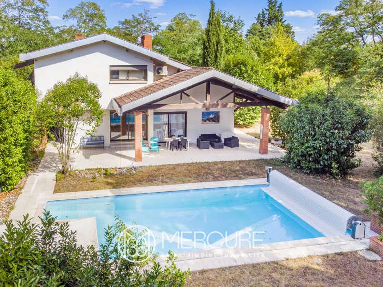 House Labarthe-sur-Lèze - 4 bedrooms - 320m²