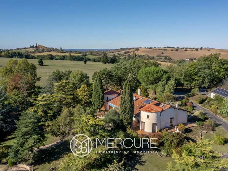 Property Labarthe-sur-Lèze - 7 bedrooms - 282m²