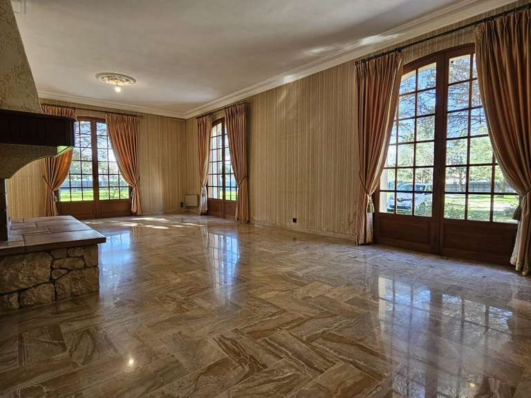 Villa Labarthe-sur-Lèze - 4 chambres - 250m²