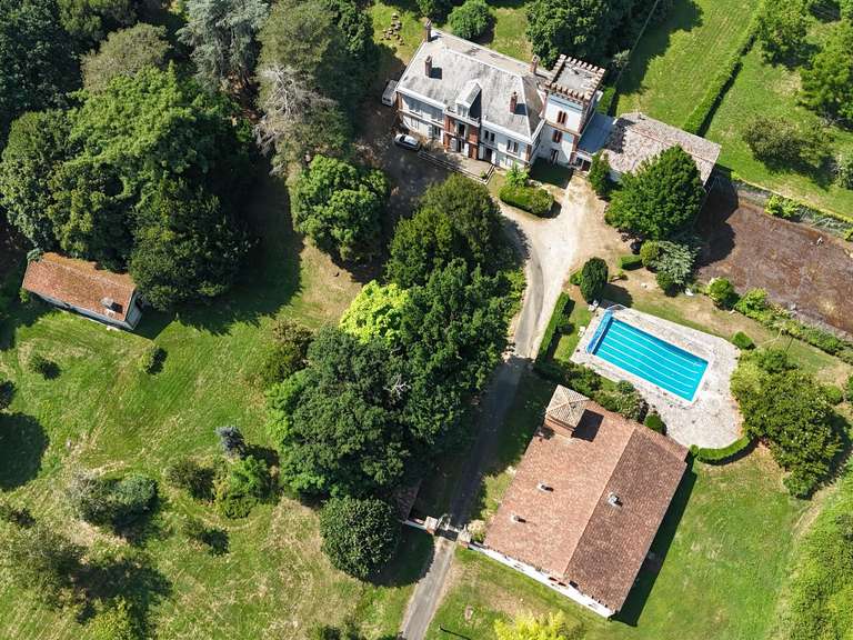 Château Labastide-Saint-Pierre - 8 chambres - 840m²