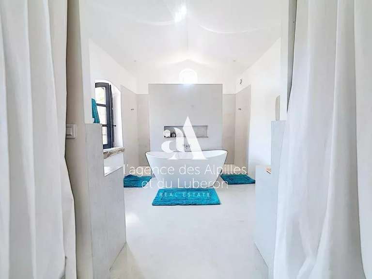 Maison Lacoste - 5 chambres - 10700m²