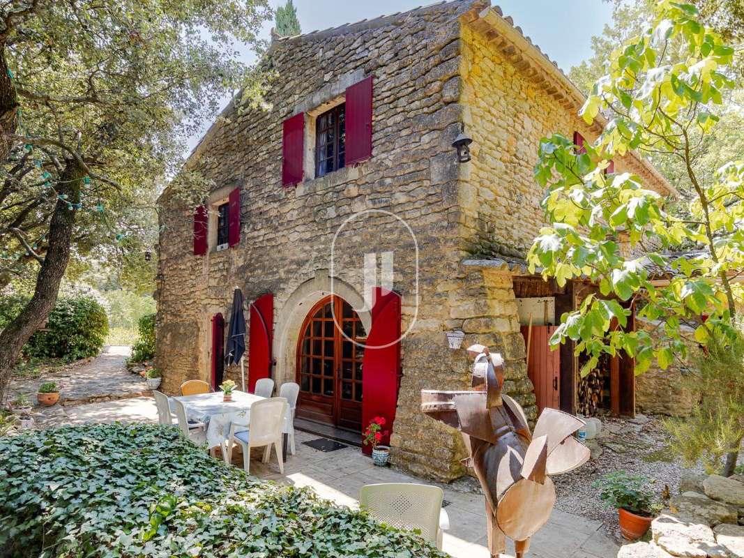 Maison Lacoste