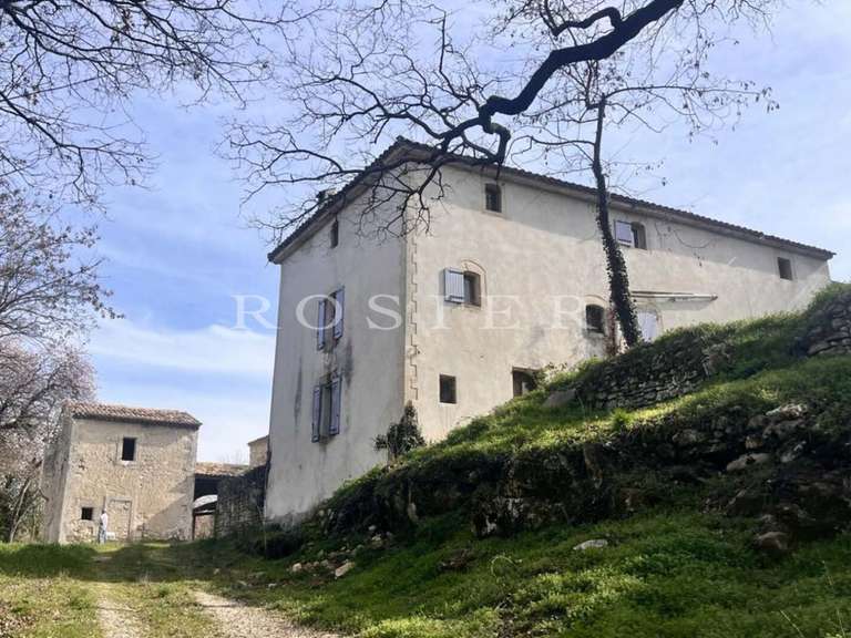 Maison Lacoste - 600m²