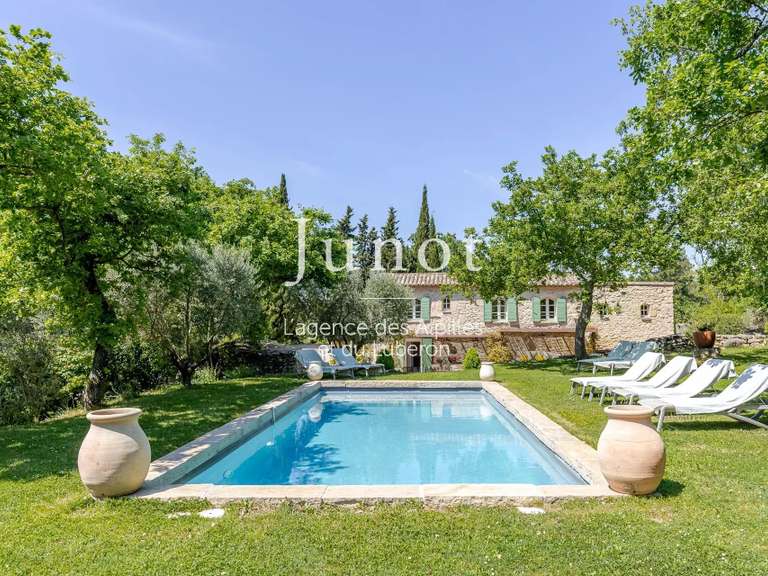 Maison Lacoste - 5 chambres - 10700m²