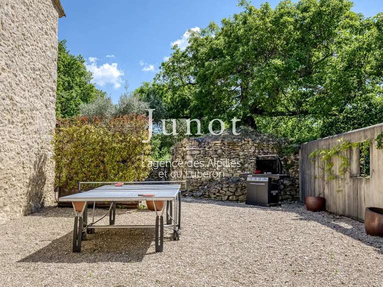 Maison Lacoste - 5 chambres - 10700m²