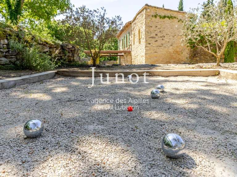 Maison Lacoste - 5 chambres - 10700m²