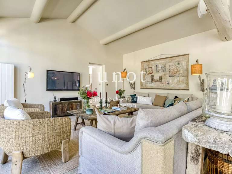 Maison Lacoste - 5 chambres - 10700m²
