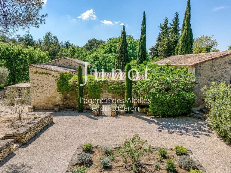 Maison Lacoste - 5 chambres - 10700m²