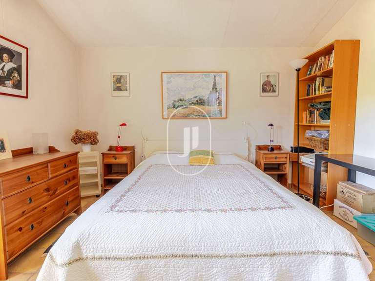 Propriété Lacoste - 4 chambres - 150m²