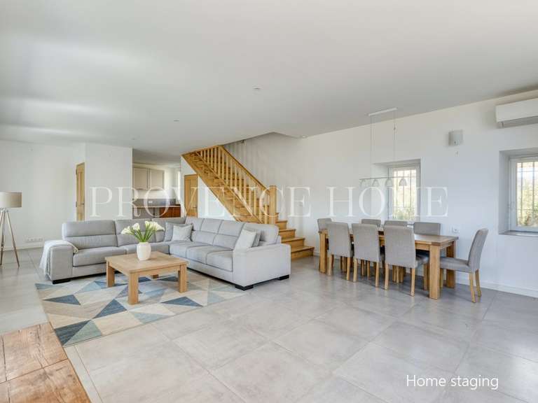 Propriété Lacoste - 12 chambres - 350m²
