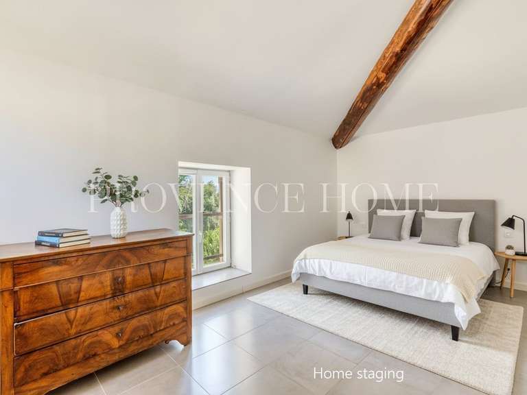 Propriété Lacoste - 12 chambres - 350m²