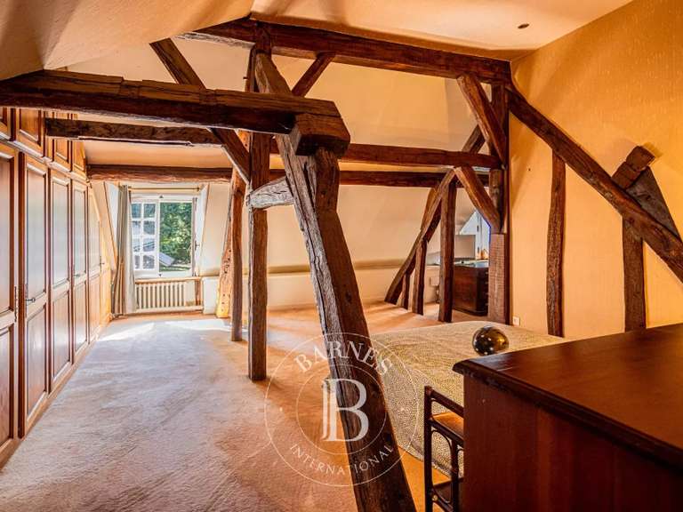 Propriété Ladon - 6 chambres - 347m²