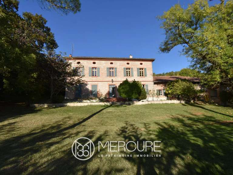 Propriété Lafrançaise - 1002m²