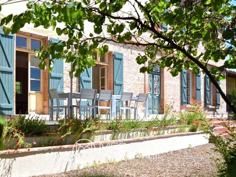 Propriété Lafrançaise - 1002m²