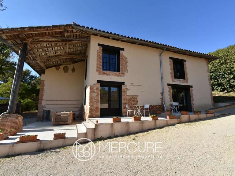 Propriété Lafrançaise - 1002m²