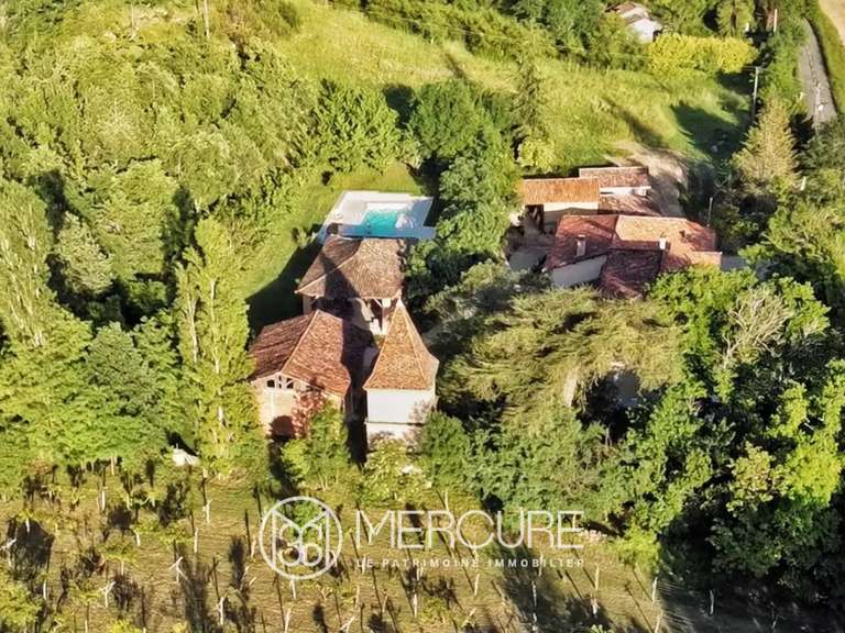 Propriété Lafrançaise - 1002m²