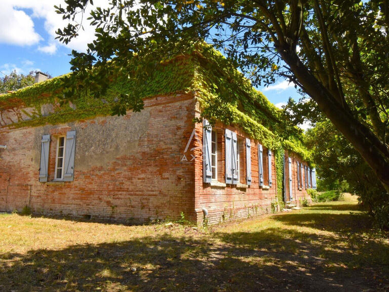 Sale House Lagardelle-sur-Lèze - 8 bedrooms