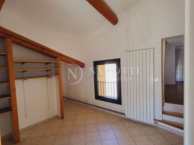 Maison Lagnes - 6 chambres - 196m²