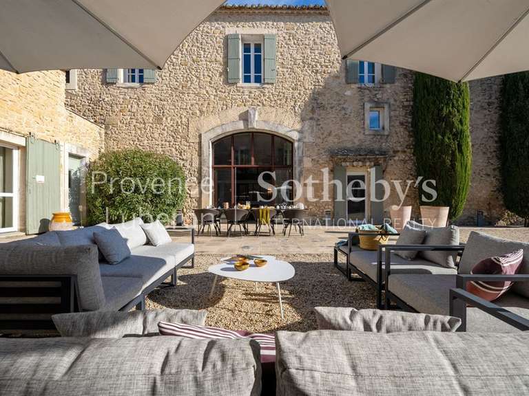 Maison Lagnes - 858m²