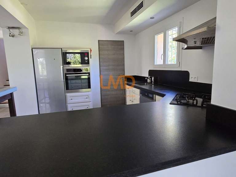 Maison Lagnes - 4 chambres - 212m²