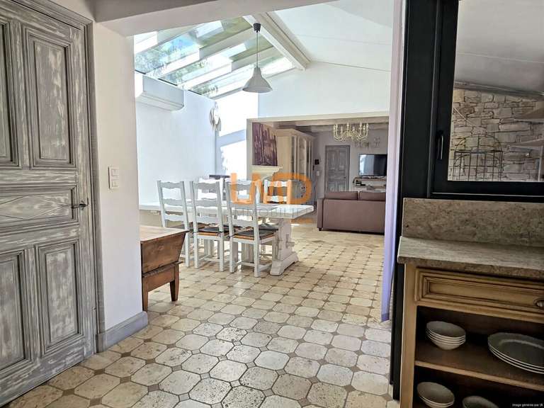Maison Lagnes - 4 chambres - 212m²