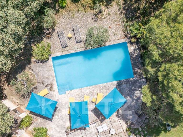 Maison Lagnes - 5 chambres - 256m²