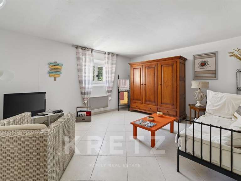 Maison Lagnes - 5 chambres - 256m²