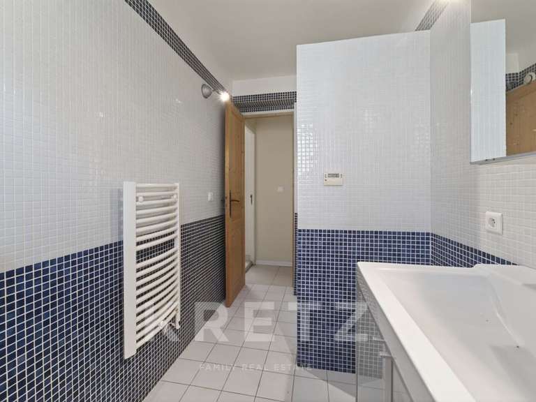 Maison Lagnes - 5 chambres - 256m²