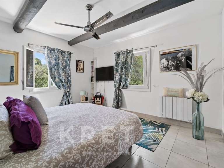 Maison Lagnes - 5 chambres - 256m²