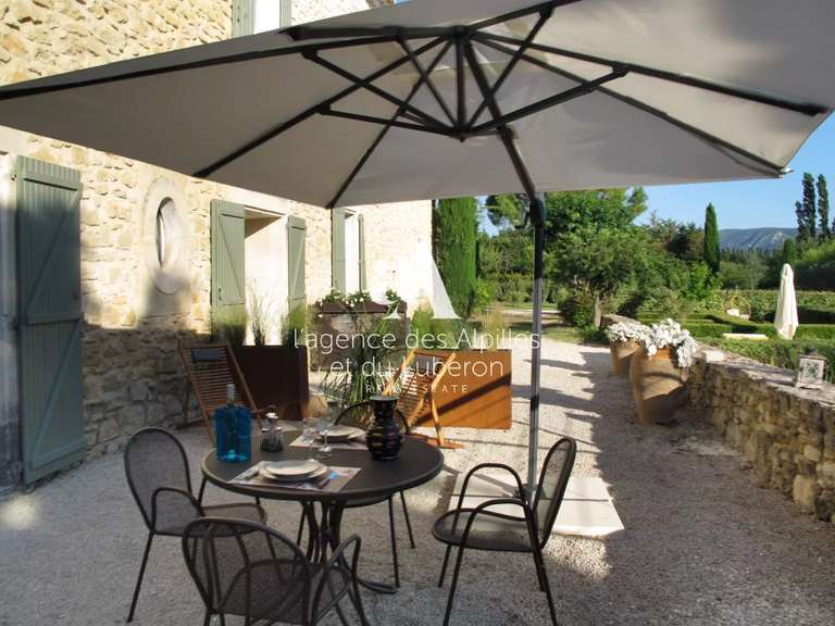 Propriété Lagnes - 13 chambres - 850m²