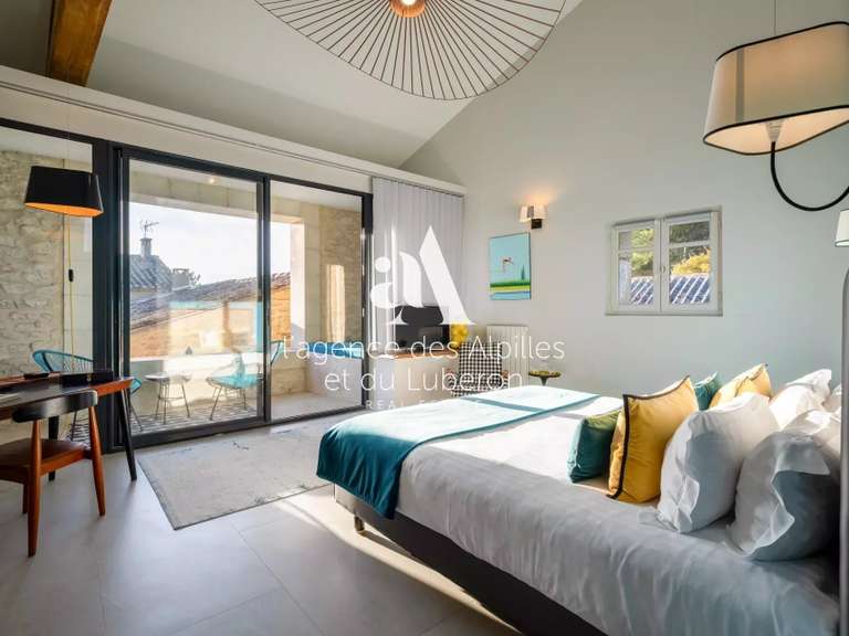 Propriété Lagnes - 13 chambres - 850m²