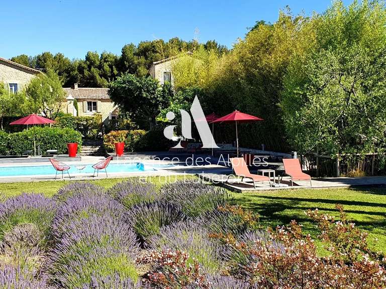 Propriété Lagnes - 13 chambres - 850m²