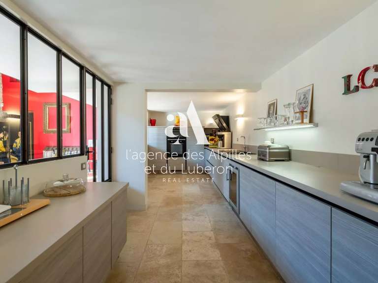 Propriété Lagnes - 13 chambres - 850m²
