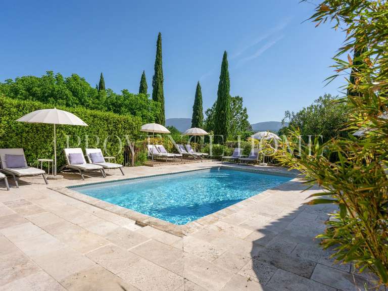 Propriété Lagnes - 10 chambres - 450m²