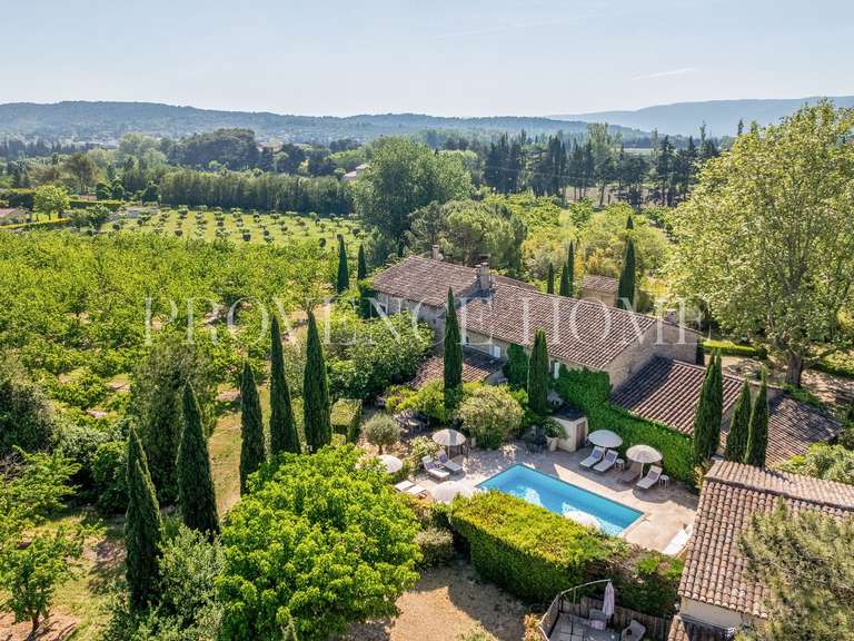 Propriété Lagnes - 10 chambres - 450m²