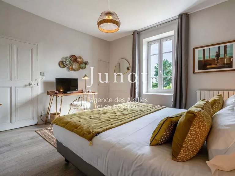 Propriété Lagnes - 9 chambres - 1150m²