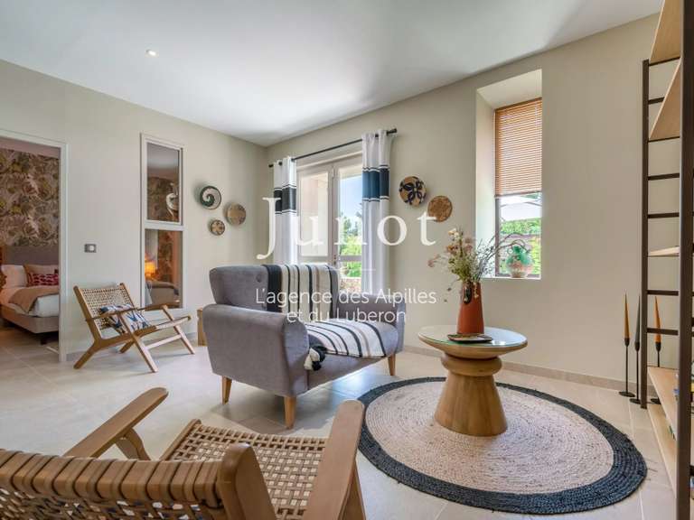 Propriété Lagnes - 9 chambres - 1150m²
