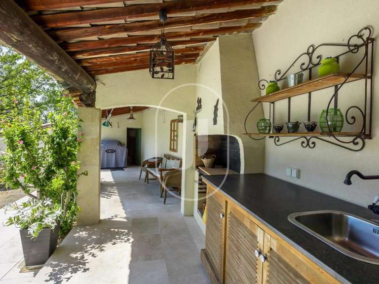 Villa Lagnes - 7 bedrooms - 261m²