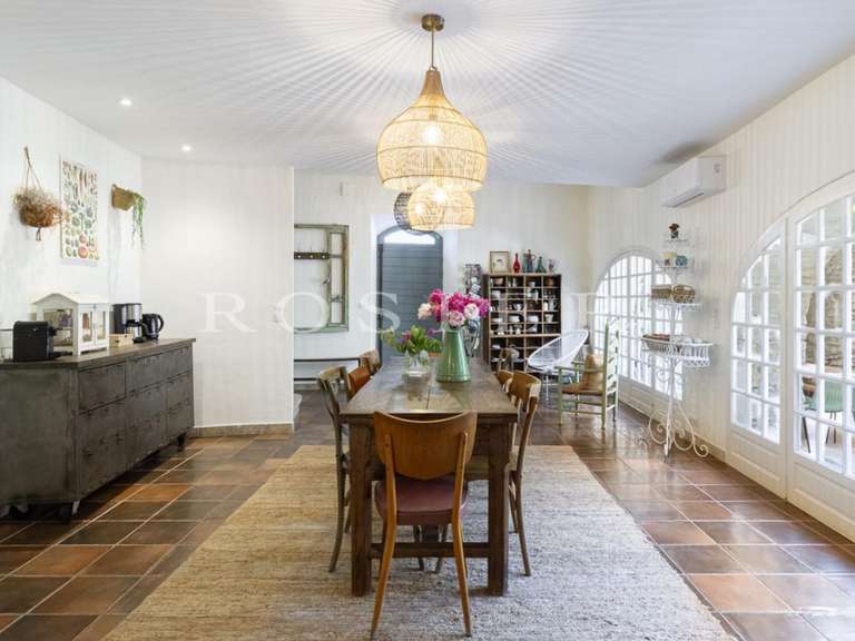 Villa Lagnes - 7 chambres - 455m²