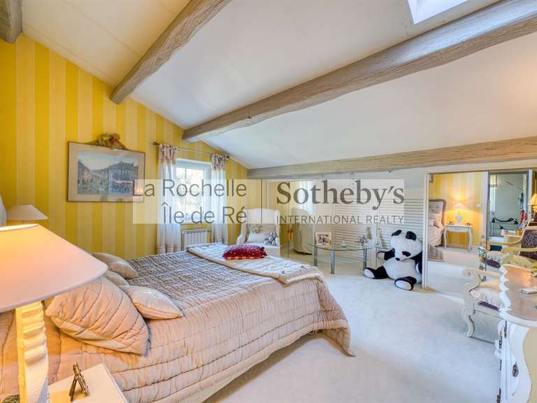 House Lagord - 5 bedrooms - 217m²