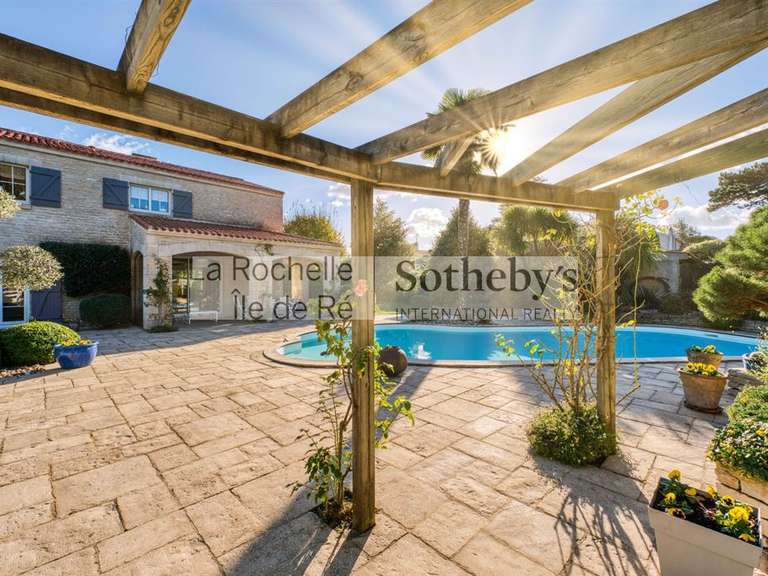 House Lagord - 5 bedrooms - 217m²