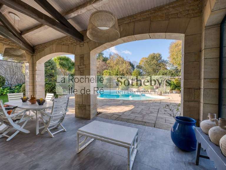 House Lagord - 5 bedrooms - 217m²