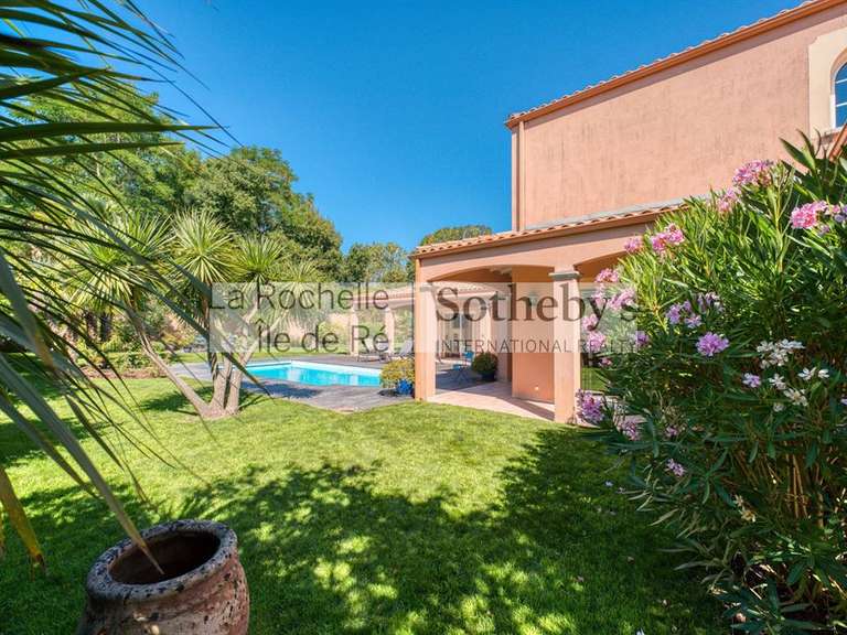 Maison Lagord - 4 chambres - 260m²