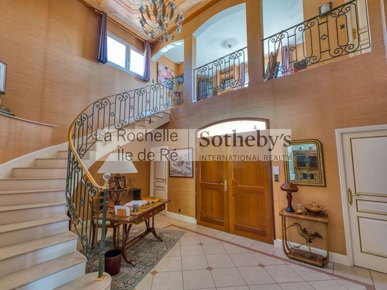 Maison Lagord - 4 chambres - 260m²