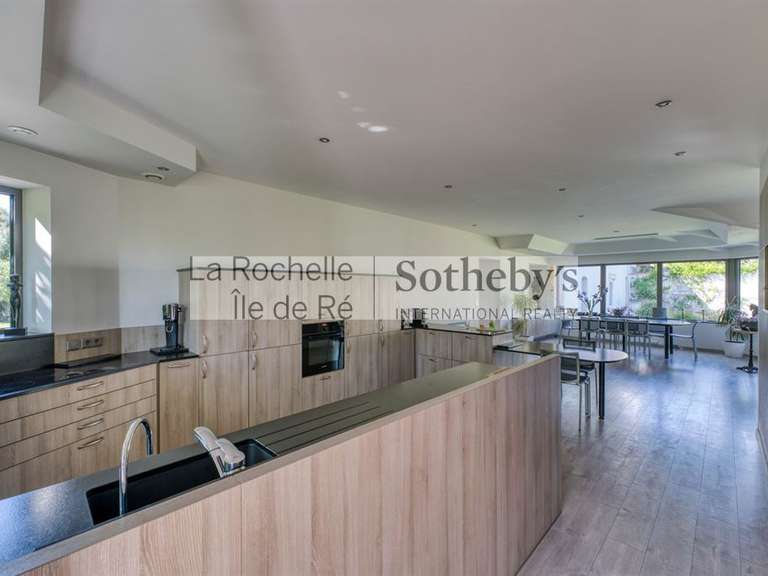 Maison Lagord - 4 chambres - 338m²