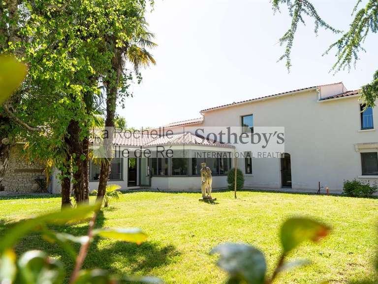 Maison Lagord - 4 chambres - 338m²
