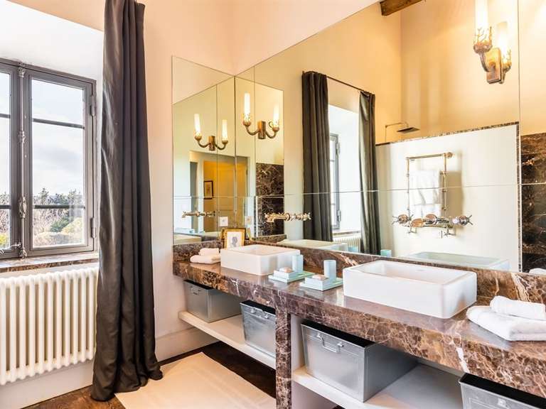 Maison Lagrasse - 10 chambres - 900m²